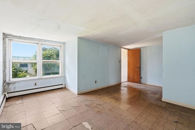 56 BENSON AVE, Hamilton Twp, NJ 08610