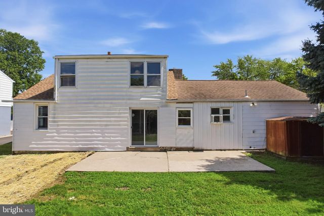 56 BENSON AVE, Hamilton Twp, NJ 08610