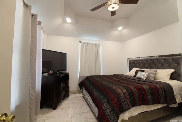 101 County Road 135, Floresville, TX 78114