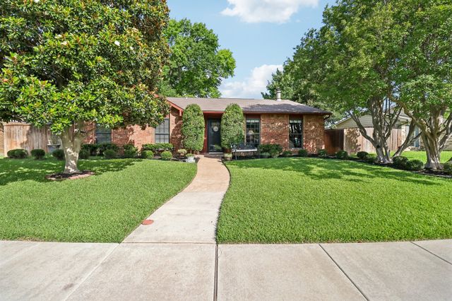 220 Willow Springs Drive, Coppell, TX 75019