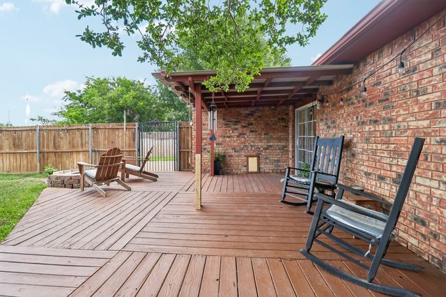 220 Willow Springs Drive, Coppell, TX 75019