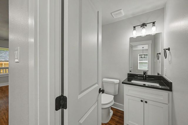 116 Sun City Lane, Conroe, TX 77304