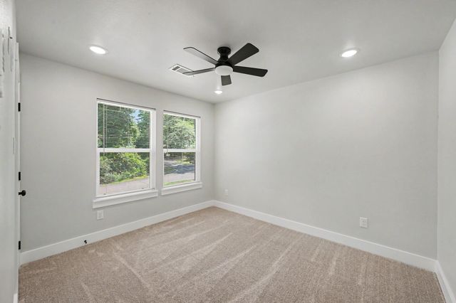 116 Sun City Lane, Conroe, TX 77304