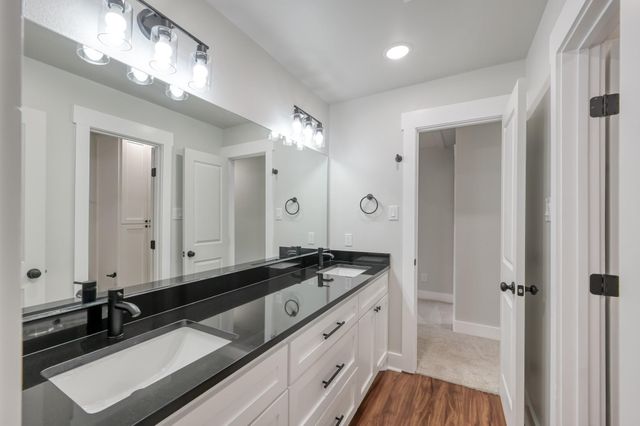 116 Sun City Lane, Conroe, TX 77304
