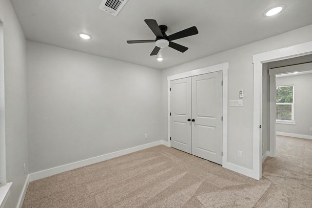 116 Sun City Lane, Conroe, TX 77304