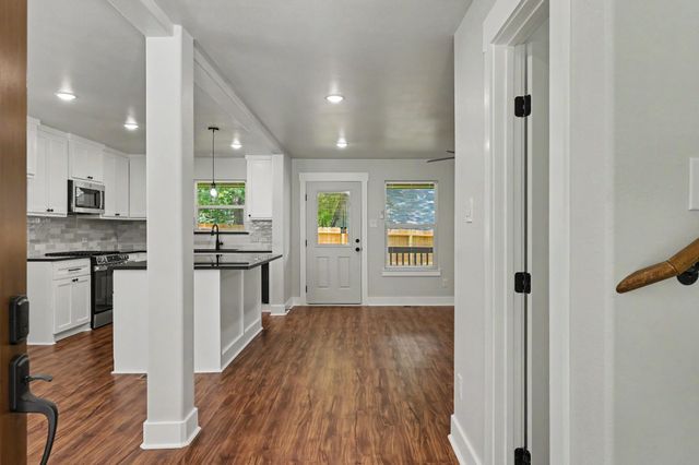 116 Sun City Lane, Conroe, TX 77304