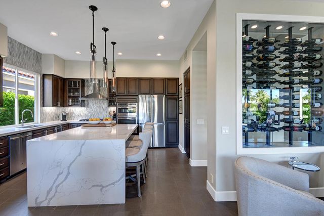210 Gold Canyon Drive, Palm Desert, CA 92211
