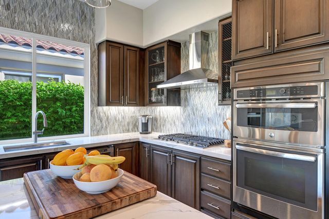 210 Gold Canyon Drive, Palm Desert, CA 92211