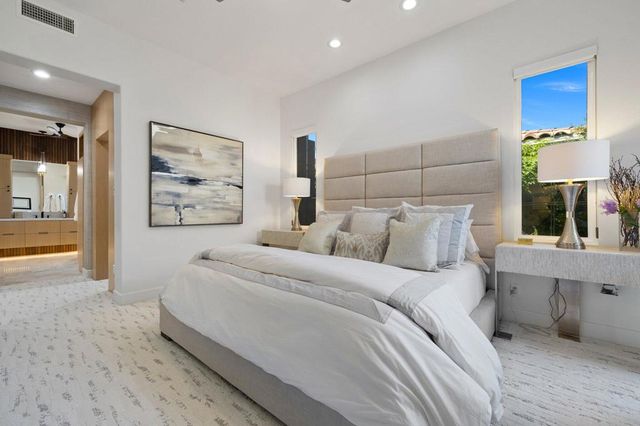 210 Gold Canyon Drive, Palm Desert, CA 92211