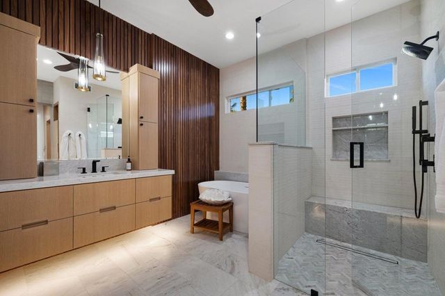 210 Gold Canyon Drive, Palm Desert, CA 92211