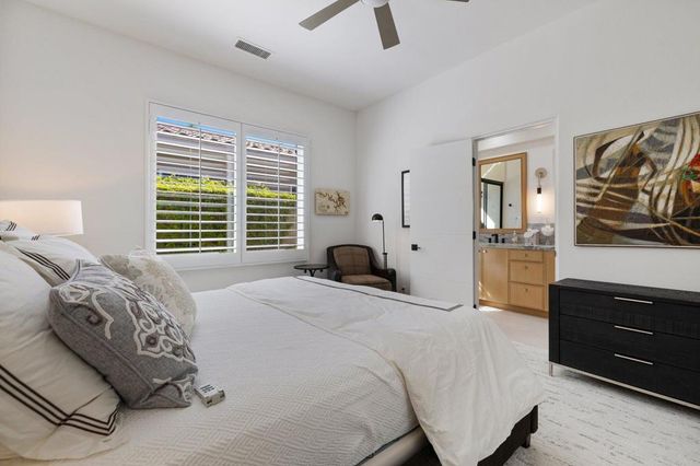210 Gold Canyon Drive, Palm Desert, CA 92211