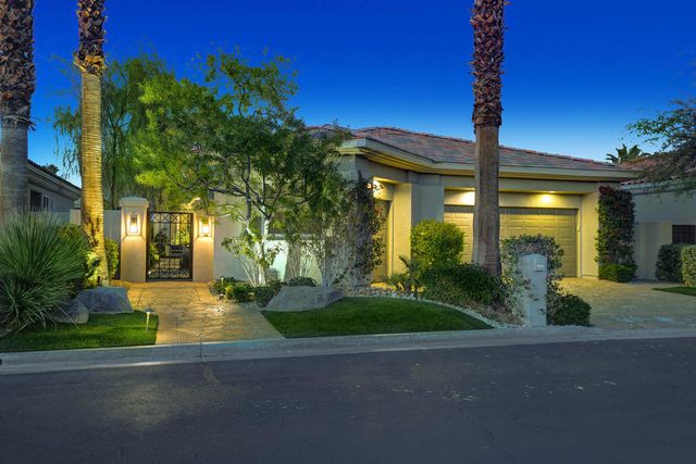 210 Gold Canyon Drive, Palm Desert, CA 92211