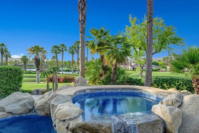 210 Gold Canyon Drive, Palm Desert, CA 92211