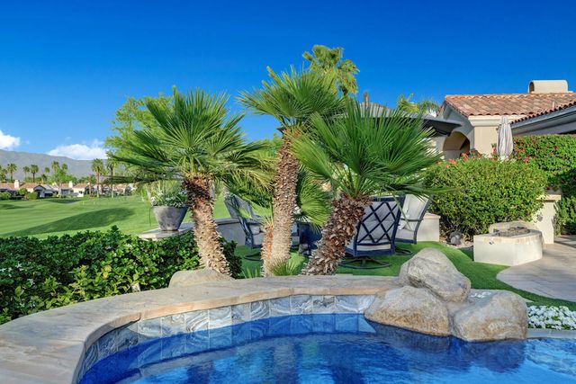210 Gold Canyon Drive, Palm Desert, CA 92211