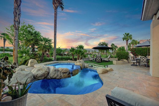 210 Gold Canyon Drive, Palm Desert, CA 92211