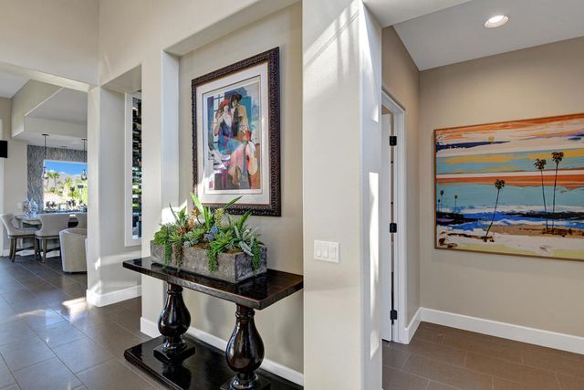 210 Gold Canyon Drive, Palm Desert, CA 92211