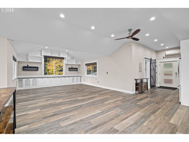 27940 Sw MOUNTAIN Rd, West Linn, OR 97068