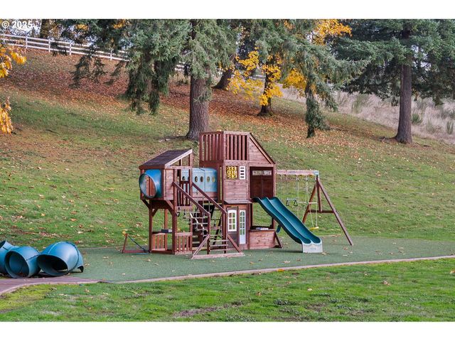 27940 Sw MOUNTAIN Rd, West Linn, OR 97068