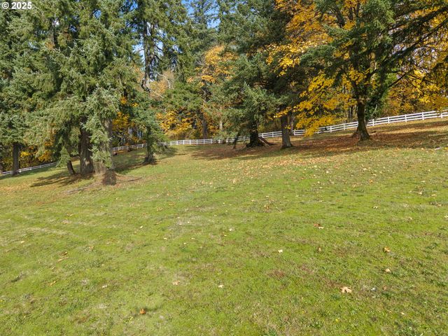 27940 Sw MOUNTAIN Rd, West Linn, OR 97068