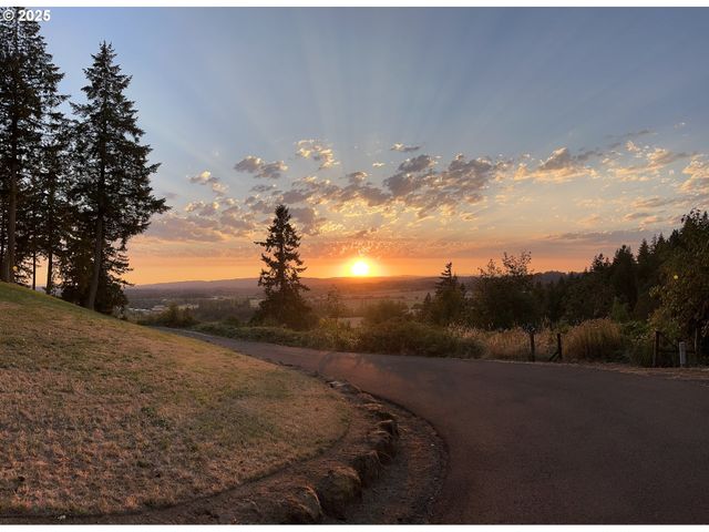 27940 Sw MOUNTAIN Rd, West Linn, OR 97068