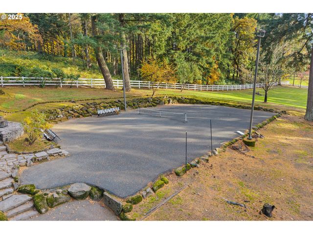 27940 Sw MOUNTAIN Rd, West Linn, OR 97068