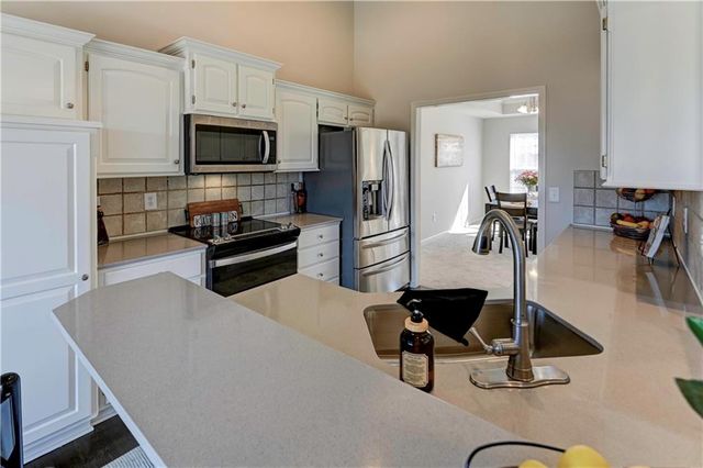 2116 NE 91st Terrace, Kansas City, MO 64155