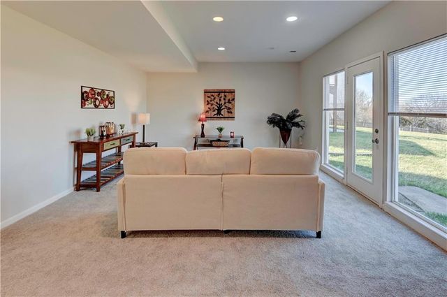 2116 NE 91st Terrace, Kansas City, MO 64155