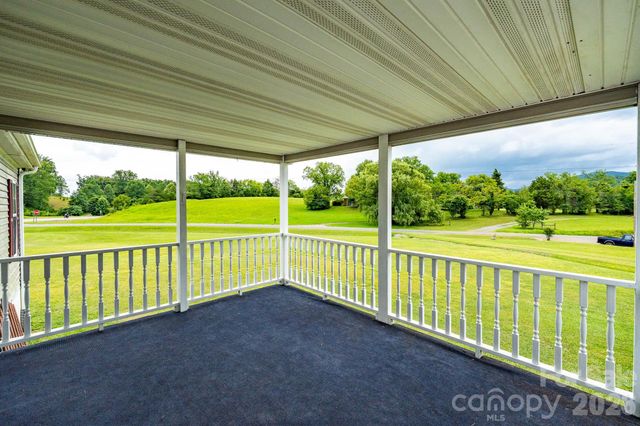 755 Fairview Loop, Hot Springs, NC 28743