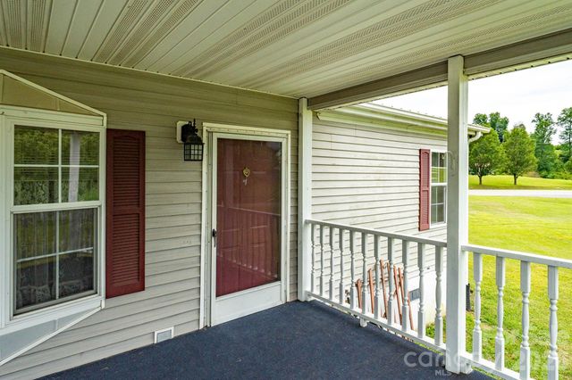 755 Fairview Loop, Hot Springs, NC 28743