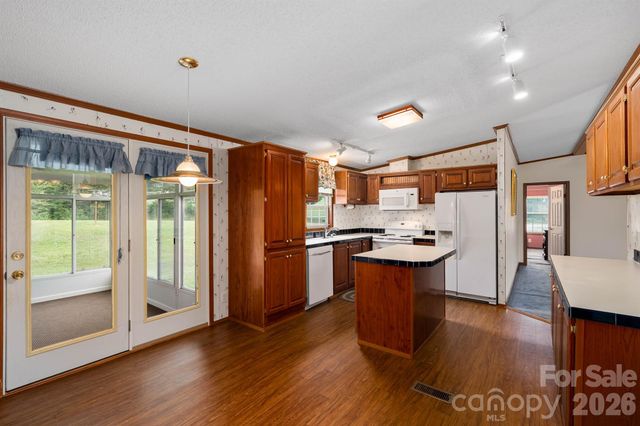 755 Fairview Loop, Hot Springs, NC 28743