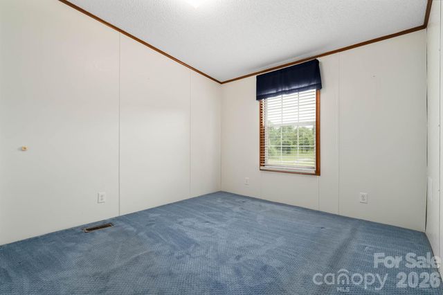 755 Fairview Loop, Hot Springs, NC 28743