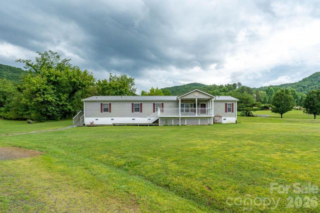 755 Fairview Loop, Hot Springs, NC 28743
