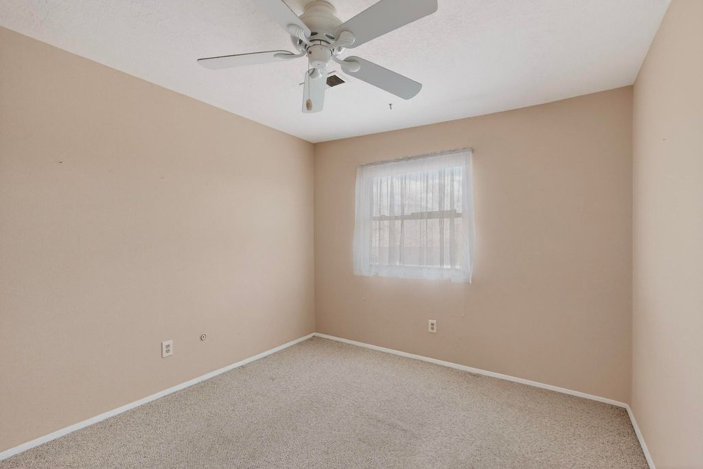 Image 29 of property listing at 6383 Roadrunner Loop NE, Rio Rancho, NM 87144