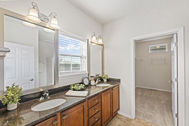 W178N11384 Island View COURT, Germantown, WI 53022