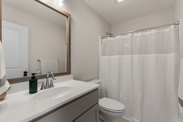 610 17th Avenue, Silvis, IL 61282