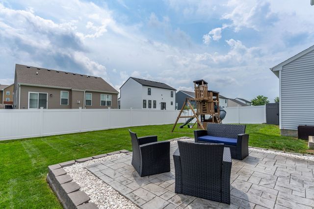 610 17th Avenue, Silvis, IL 61282