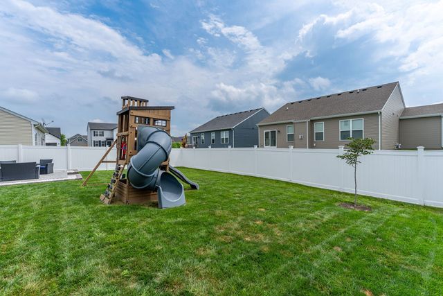 610 17th Avenue, Silvis, IL 61282