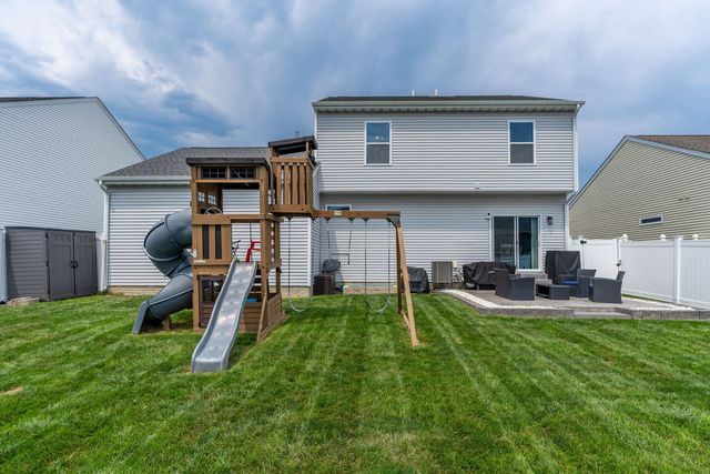 610 17th Avenue, Silvis, IL 61282