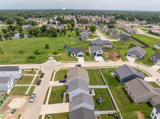 610 17th Avenue, Silvis, IL 61282