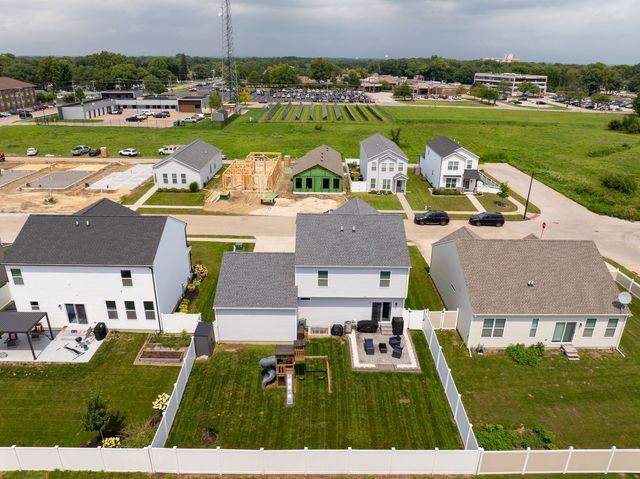 610 17th Avenue, Silvis, IL 61282