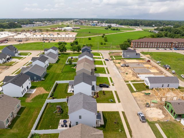 610 17th Avenue, Silvis, IL 61282