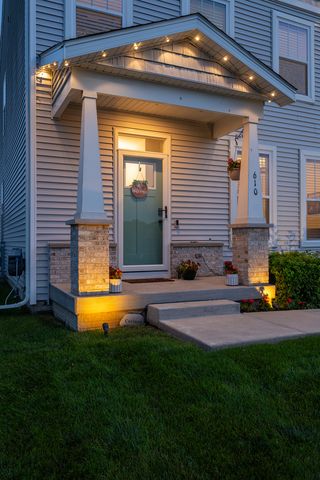 610 17th Avenue, Silvis, IL 61282