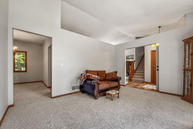14927 Harpers Street NE, Ham Lake, MN 55304
