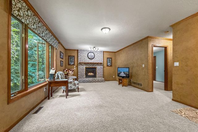 14927 Harpers Street NE, Ham Lake, MN 55304