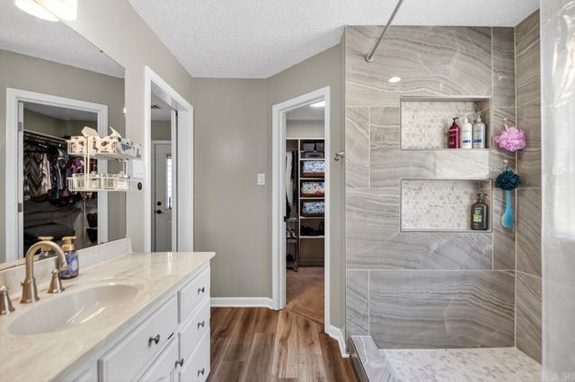 21541 Kate Lane, Hensley, AR 72065