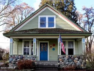 S 2704 85th Ave, Yakima, WA 98903