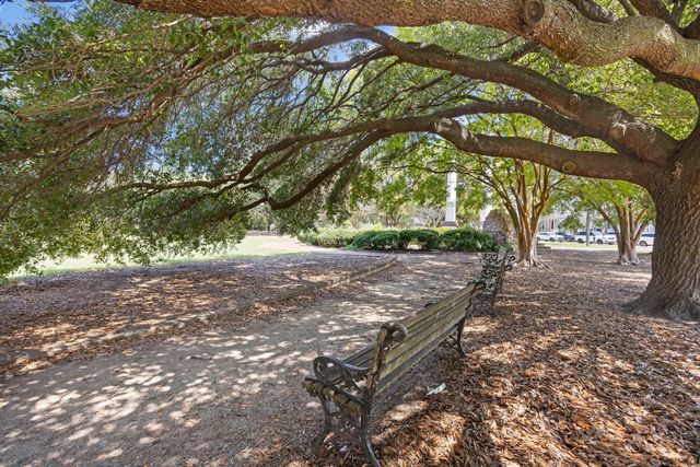 1 Bennett Bennett 3, Charleston, SC 29401