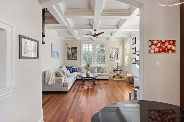 1 Bennett Bennett 3, Charleston, SC 29401