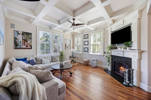 1 Bennett Bennett 3, Charleston, SC 29401