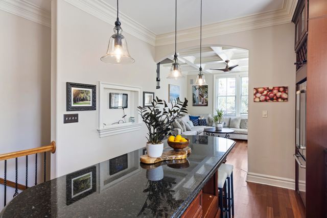 1 Bennett Bennett 3, Charleston, SC 29401